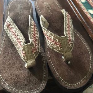 Natural Reflections Sandals size 9 never worn from Bass Pro